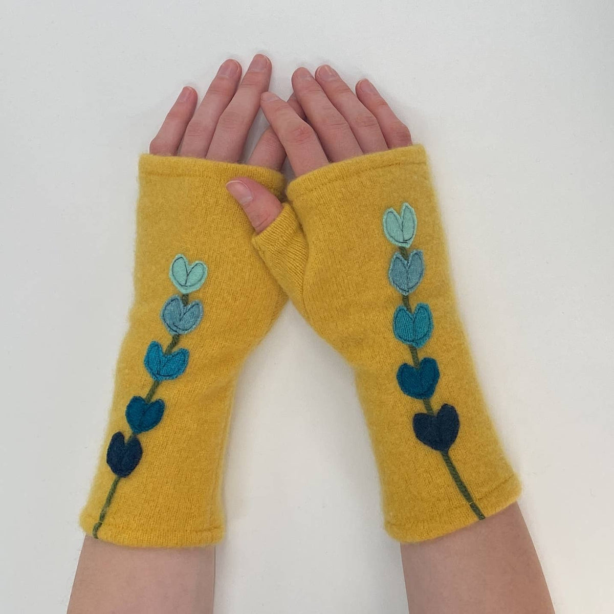 Lupine Gold Fingerless Cashmere Gloves