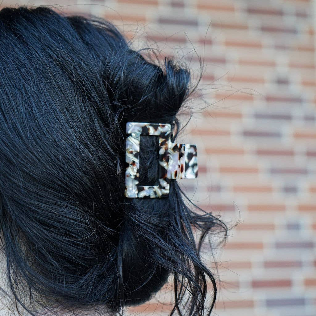 Carly Hair Claw Clip in Chai Tea