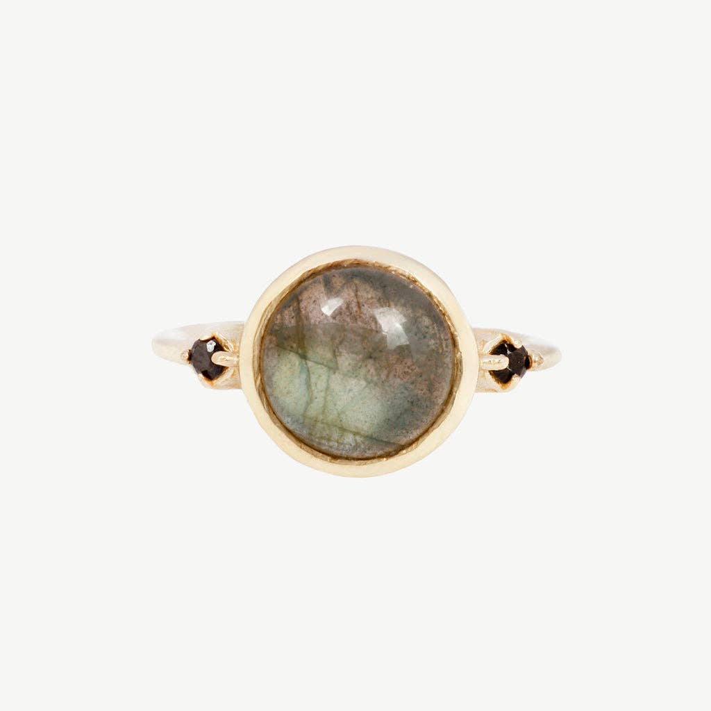 Hidden Star Ring with Labradorite and Black Spinel