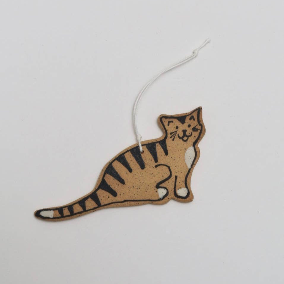 Cat Ornament Gold: Black Stripes