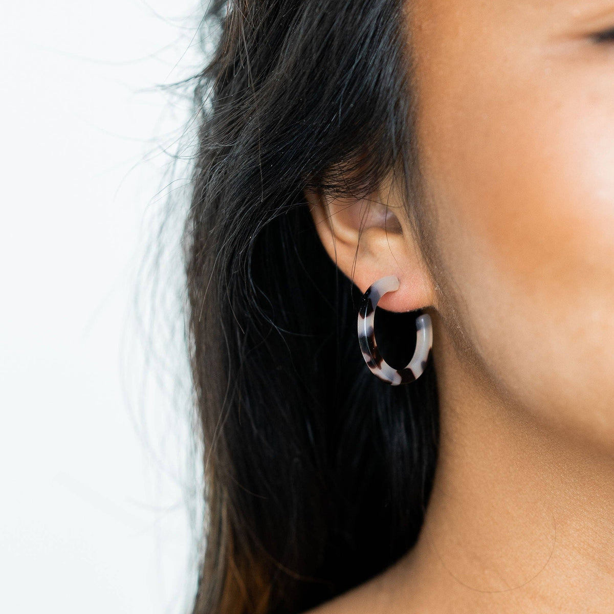 Cam Mini Hoops in Blonde Tortoise