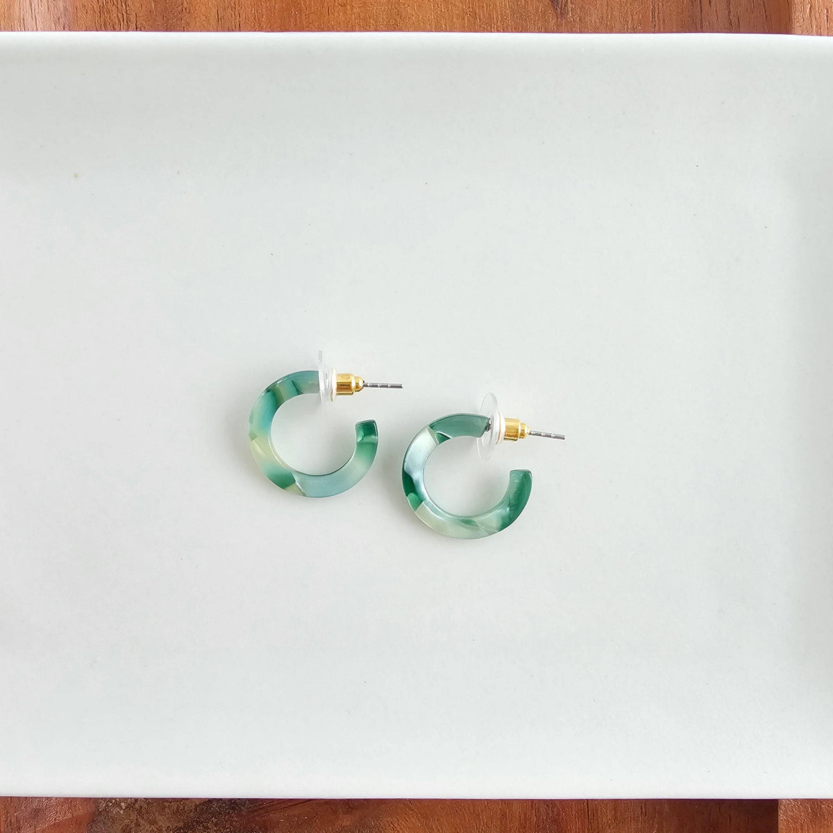 Micro Cam Mini Hoops in Palm Lustre