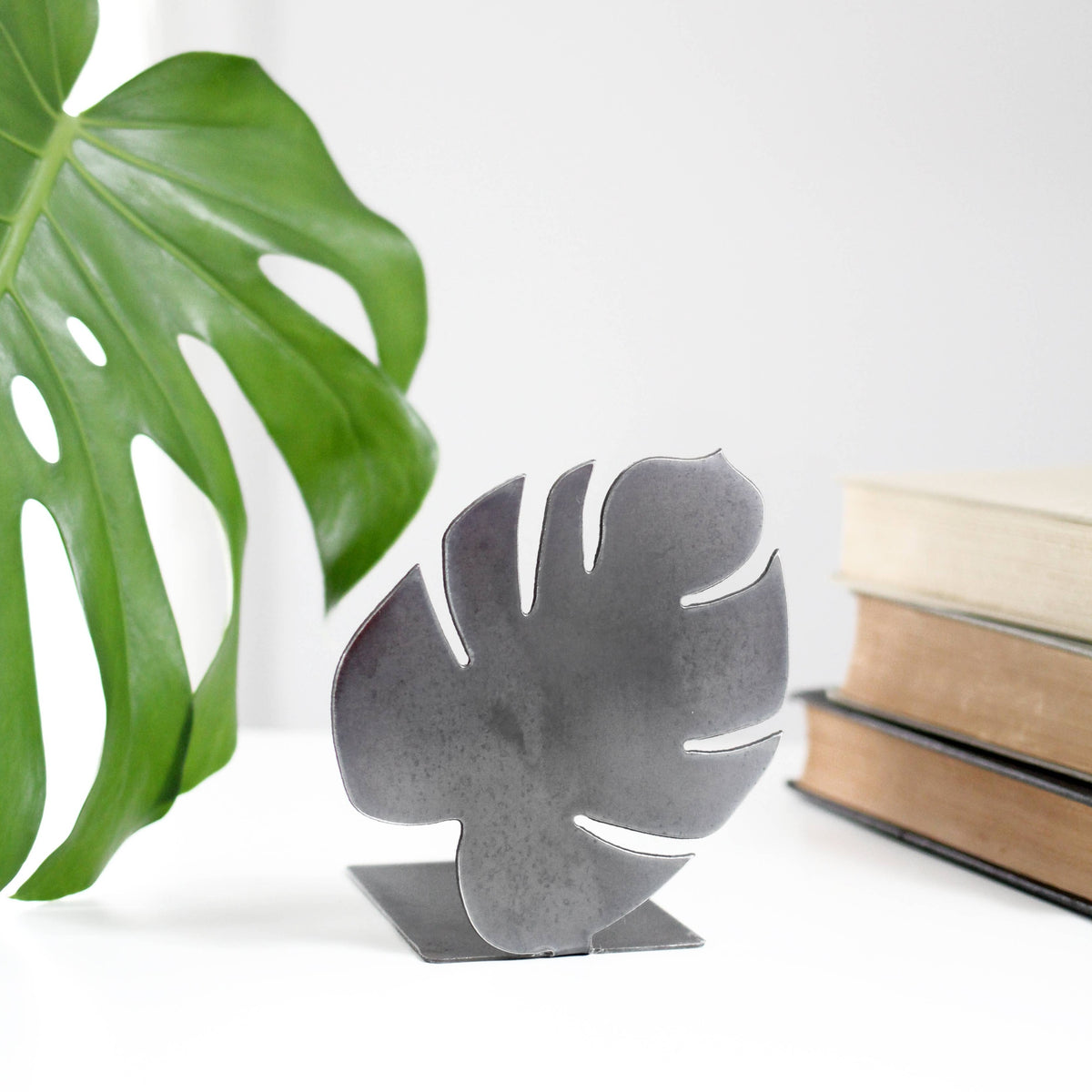Monstera Leaf Bookend