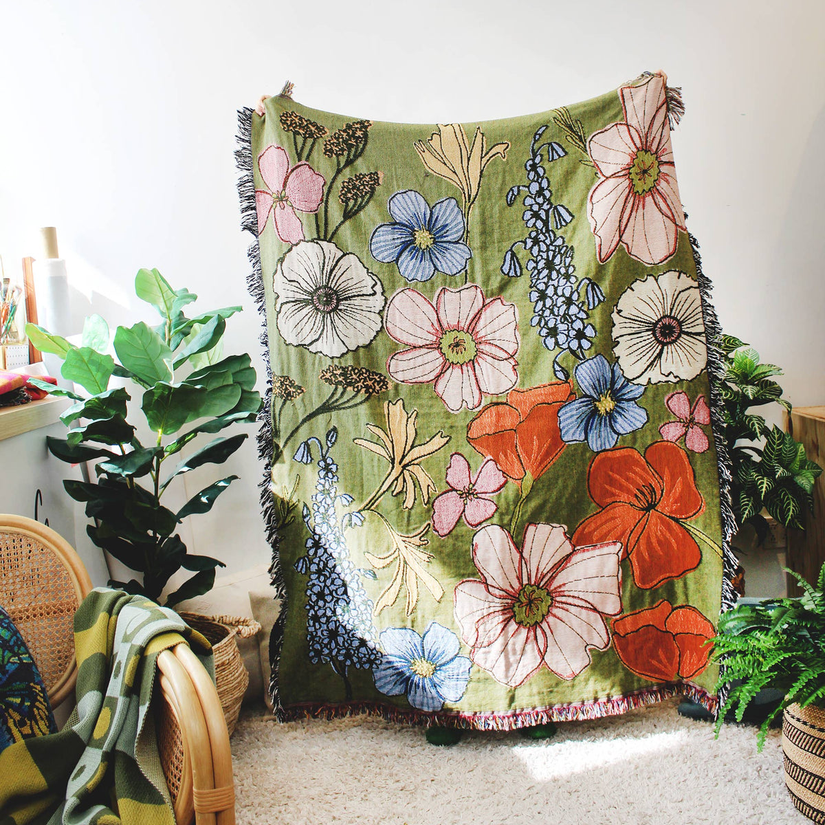 Wild Flowers Tapestry Blanket