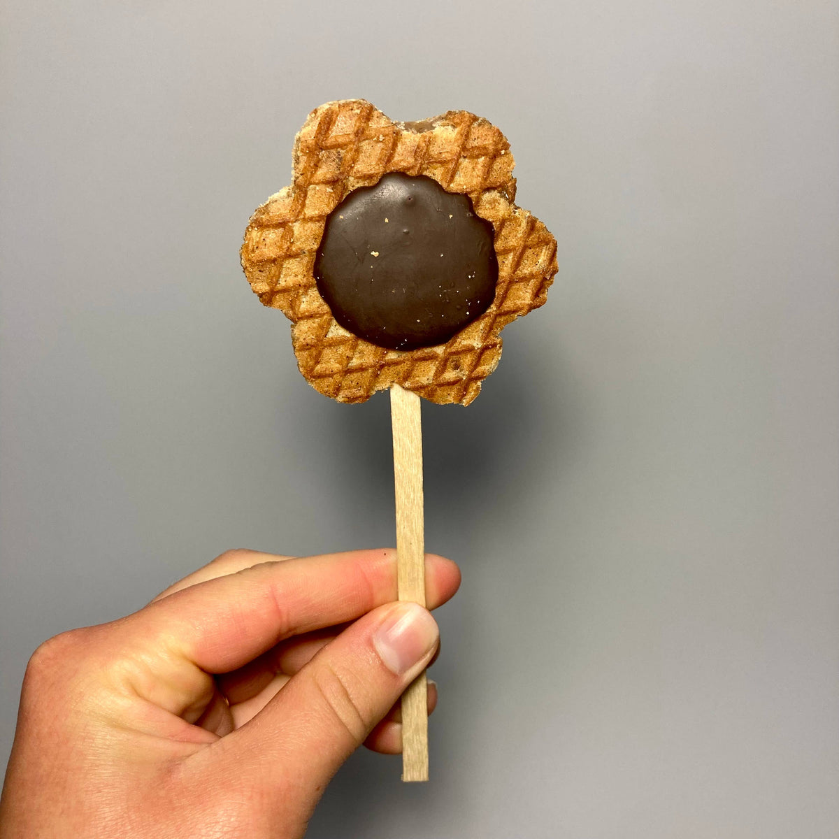 Mini Stroopwafel Lollipops: Chocolate Sprinkle