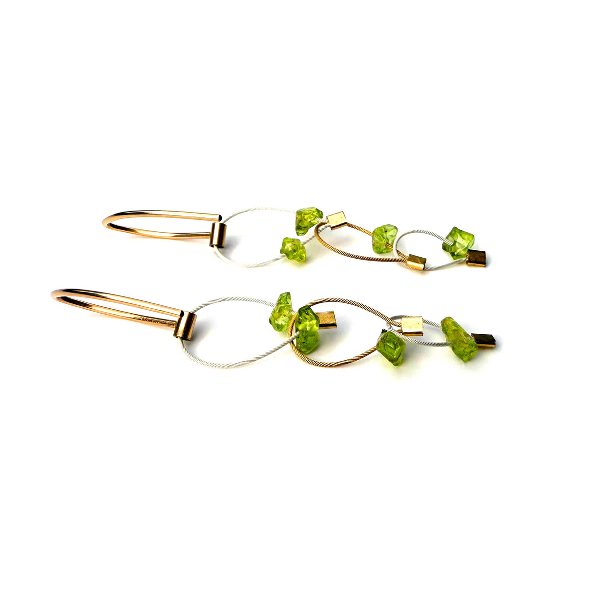 Pearl Mini Tears Earrings with Gold Cable