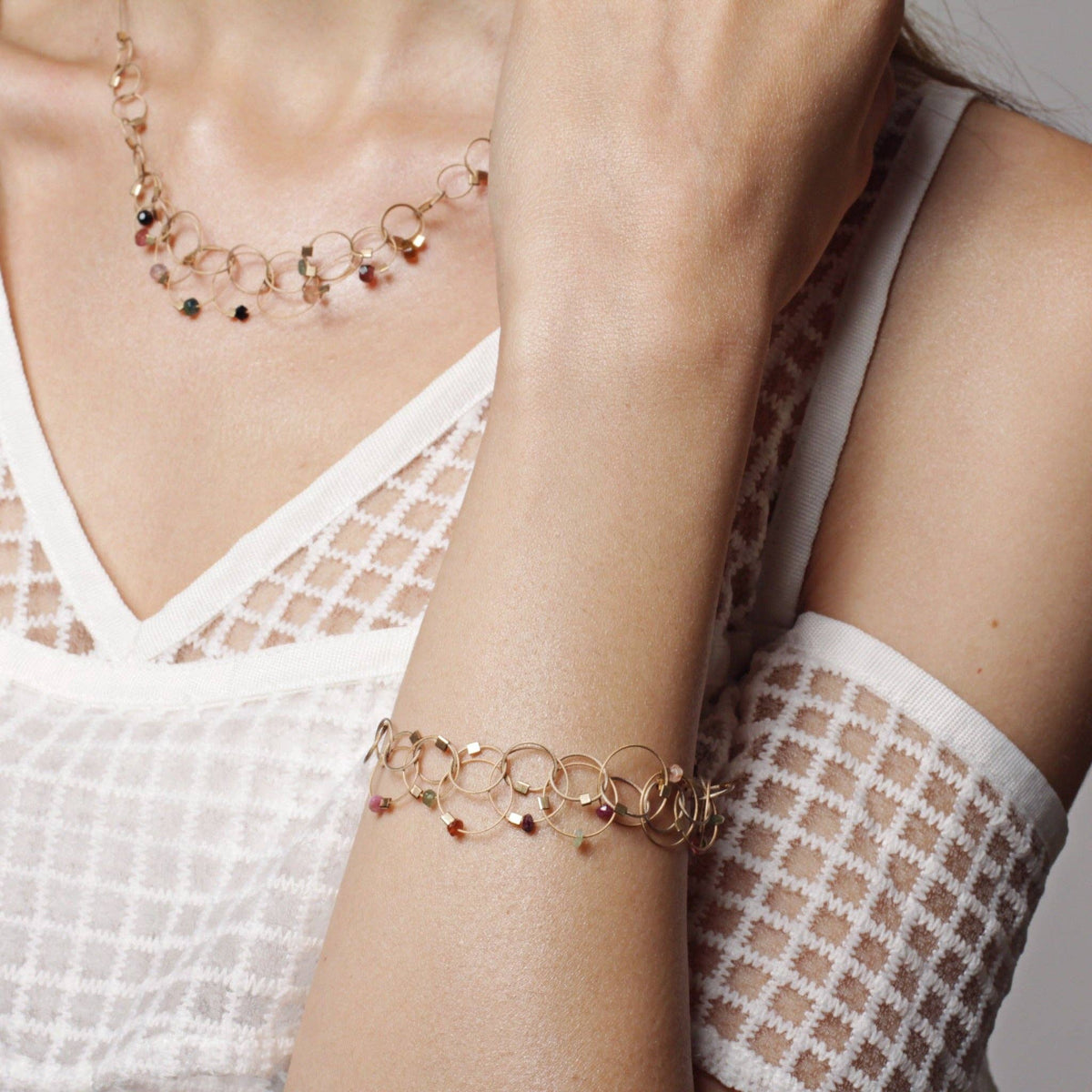 Vertigo Bracelet (Mini): Pearl on Gold Cable with Gold Hardware / 7.25&quot;/Medium