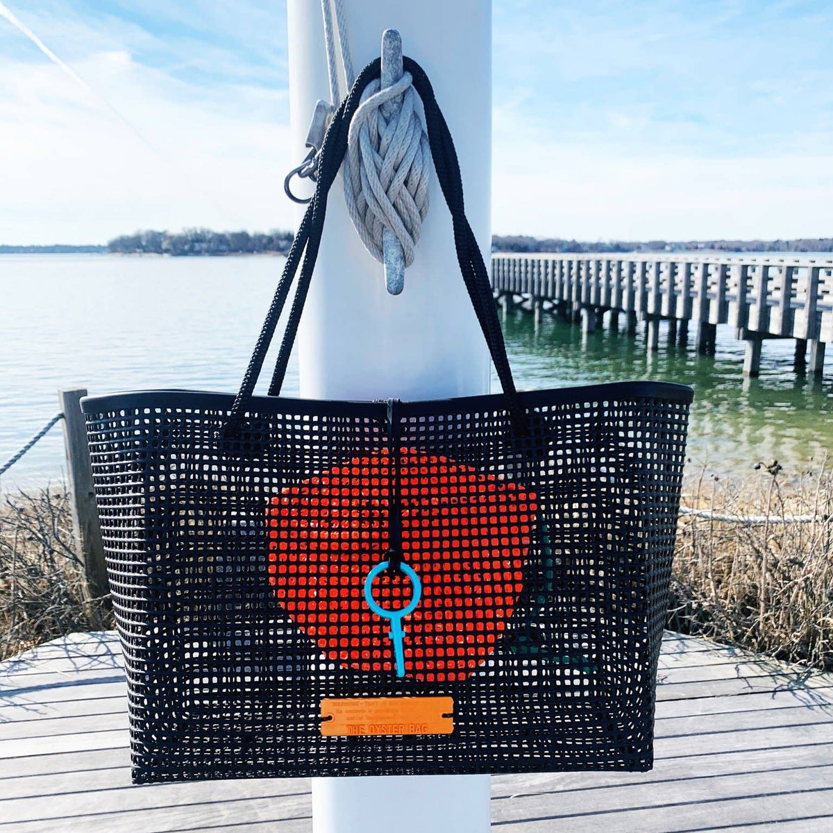 The Petite Oyster Bag: Black Handle