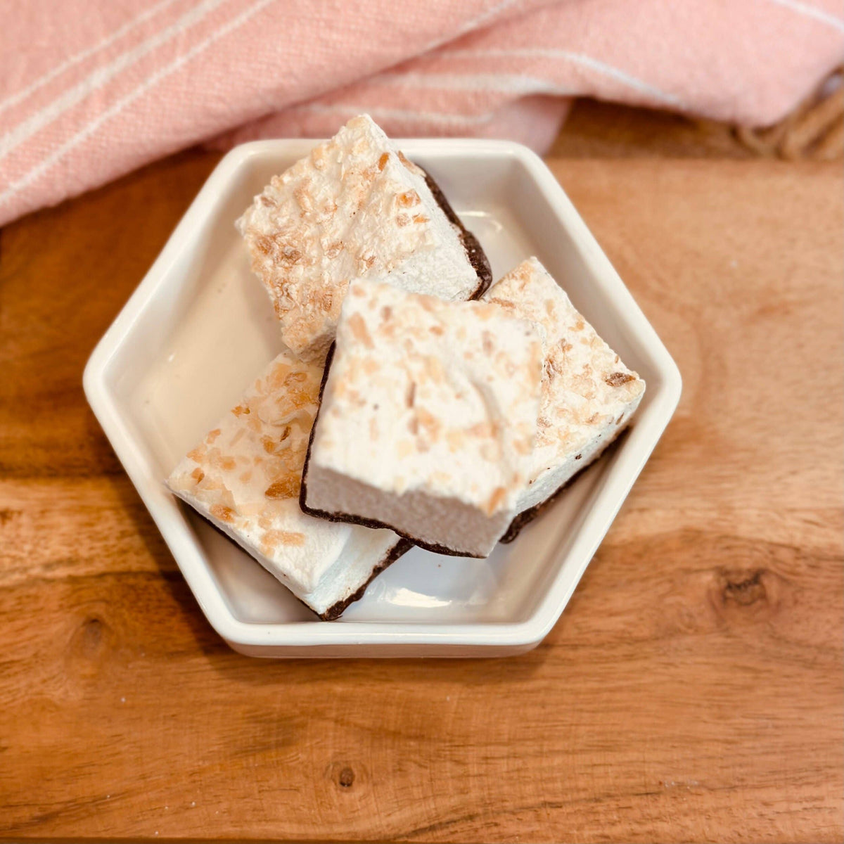 Toasted Coconut And Chocolate Marshmallows