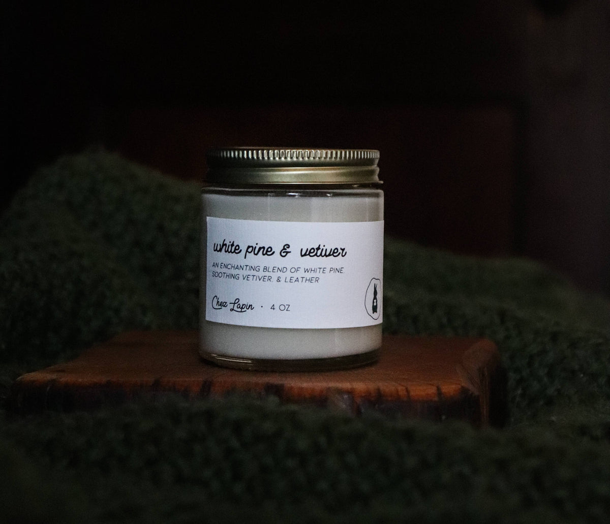 White Pine & Vetiver: 9 oz