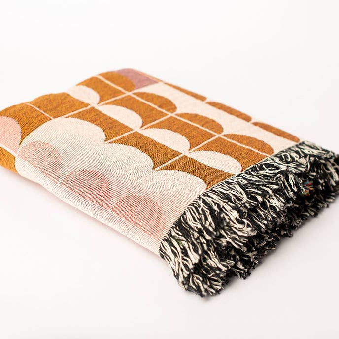 Quinn Blanket in Blush