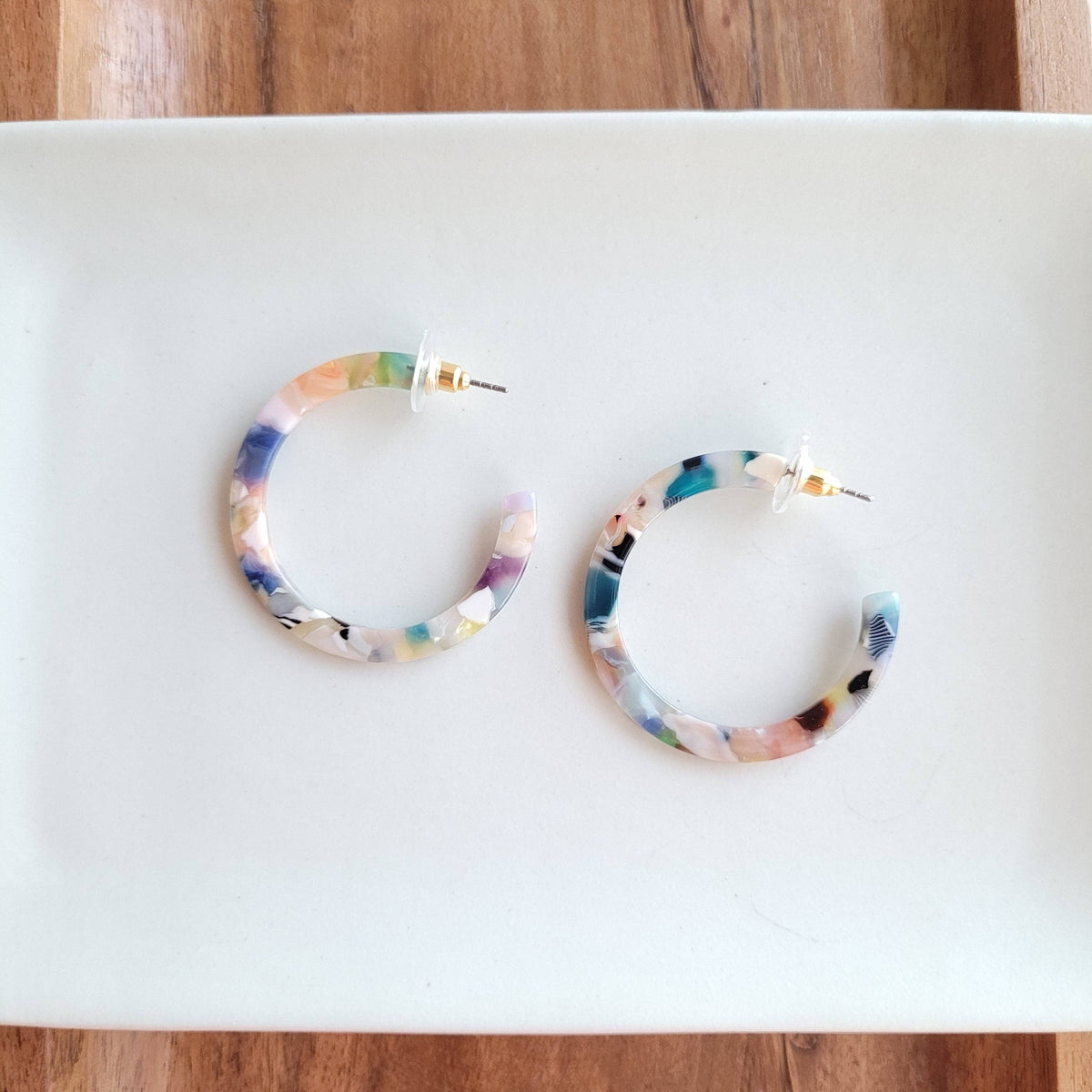 Camy Hoops in Multicolor