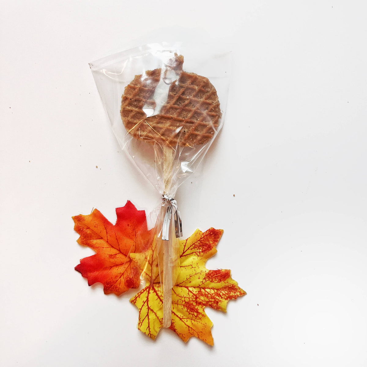 Mini Stroopwafel Lollipops: White Chocolate Sprinkle