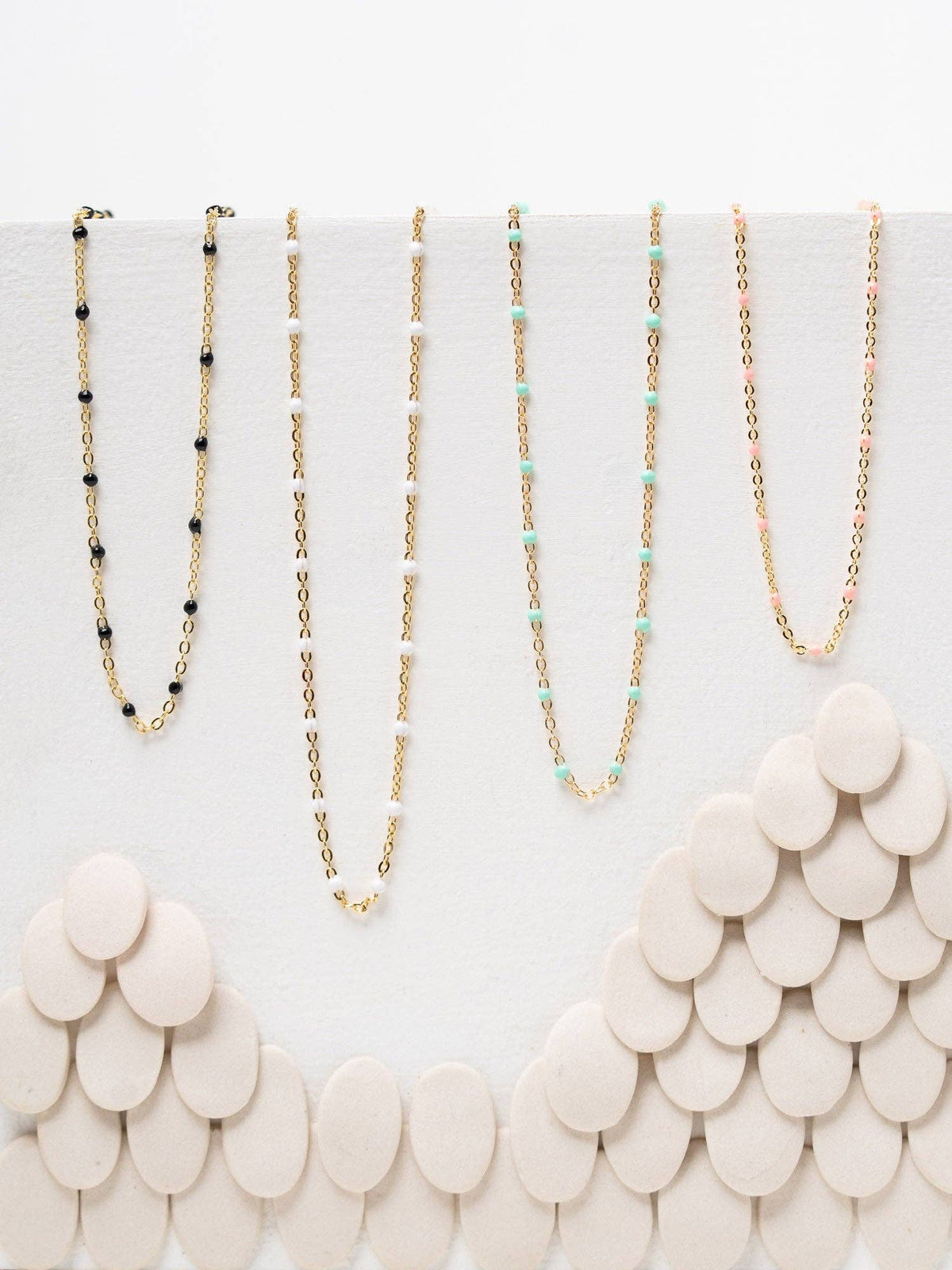Dot Necklace Base: White