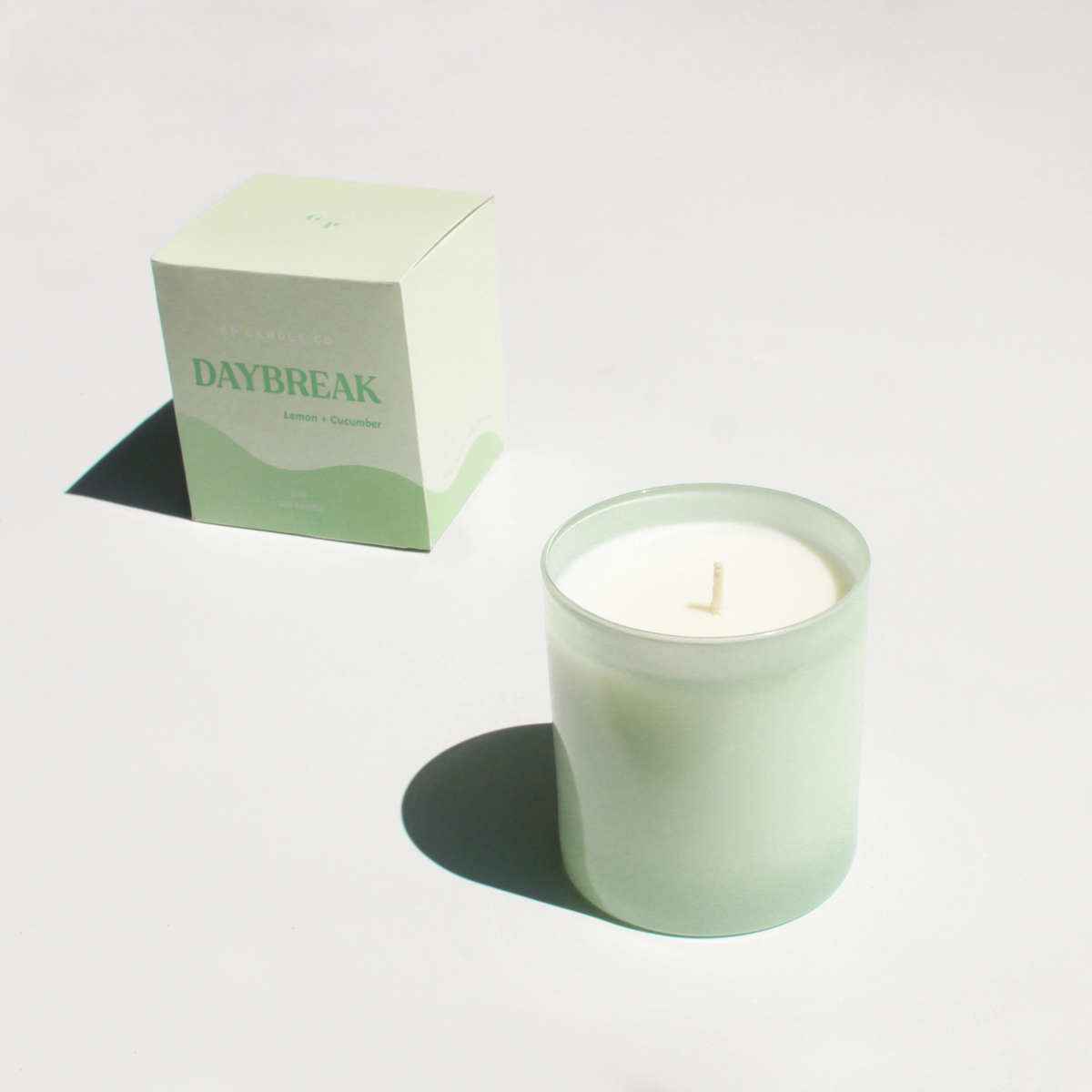 Daybreak 9 oz. Hue Candle (Lemon + Cucumber)